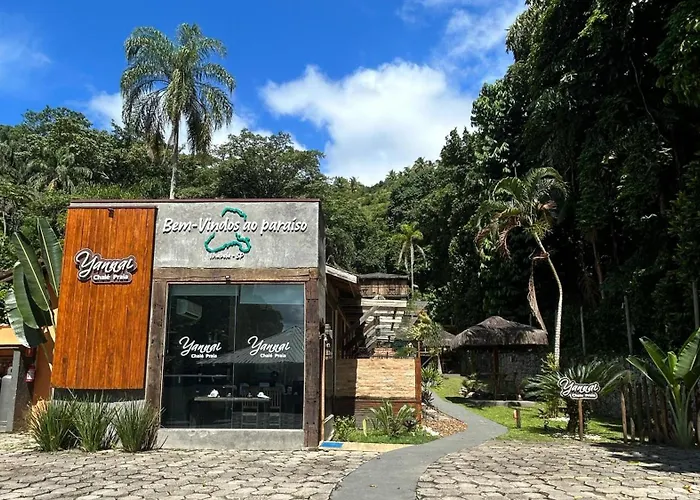 Yannai Chale Praia